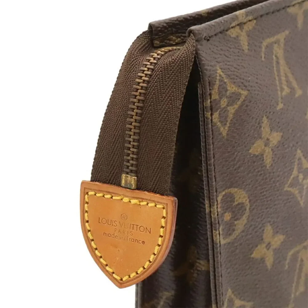 Louis Vuitton Pochette Toilette 26
